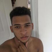 Carlos 20 лет (Козерог) на сайте знакомств Santo domingo