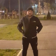 Илья, 37, Иркутск
