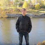 Илья, 32, Сланцы