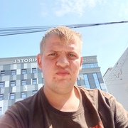 Александр, 26, Венгерово