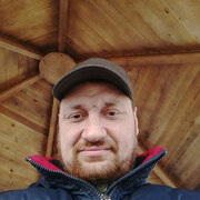 Михаил, 42, Суворов