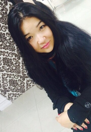 Моя фотография - Лаура, 34 из Астана (@laura985)