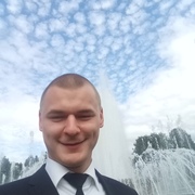 Максим, 28, Сланцы