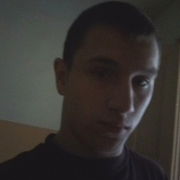 Александр, 21, Дубки