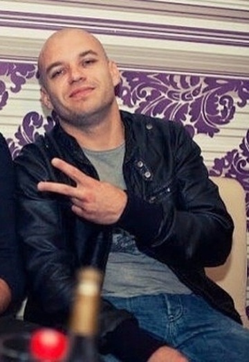 Моя фотографія - Andrei, 44 з Кишинів (@andrei21732)