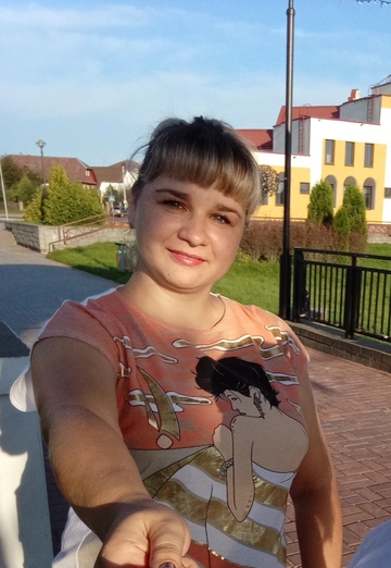 Моя фотография - Евгения, 36 из Сморгонь (@svetlana269841)
