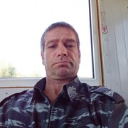 Илья, 39, Артем