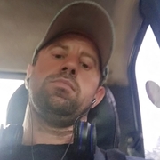 Антон, 43, Сланцы
