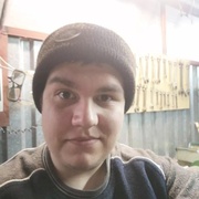 Петр Иванов, 29, Березовский