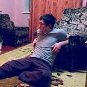 Илья, 28, Нолинск