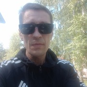 Игорь, 47, Дегтярск