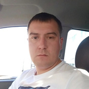 Юрий, 38, Санкт-Петербург