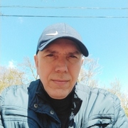 Олег, 48, Таганрог