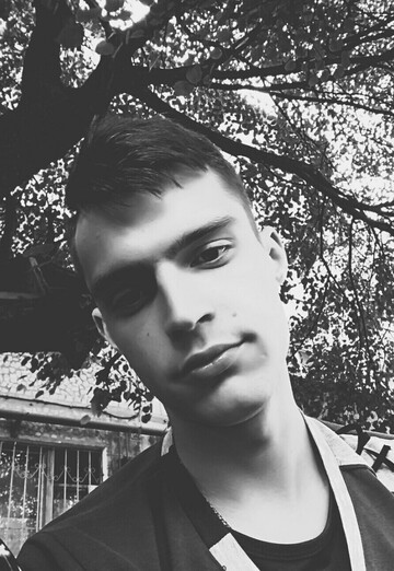 Моя фотография - Игорь, 23 из Донецк (@igorstiopin53)