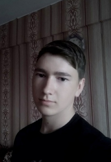 Моя фотография - Дмитрий, 21 из Шахтинск (@dmitriy452177)