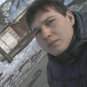 Михаил, 25, Сенгилей