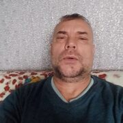 Feliks Malinovski, 49, Шарлык