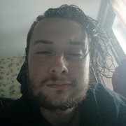 Максим, 24, Икряное