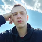 Максим, 18, Каменск-Уральский