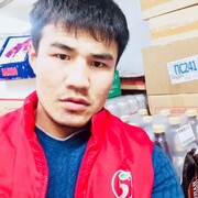 Олег, 32, Сланцы