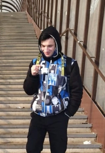 Yuriy (@uriy215838) — my photo № 1