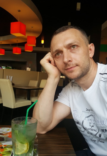 Моя фотография - Юрий, 43 из Донецк (@uriy156424)