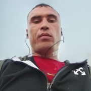 Игорь, 32, Бородино (Красноярский край)