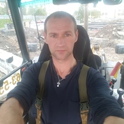 Олег, 45, Гаджиево