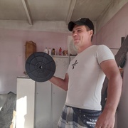 Андрей, 36, Калининск