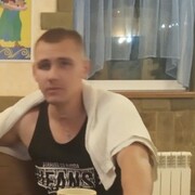 Валерий, 28, Тара
