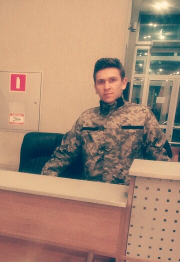 Моя фотография - Ілля, 27 из Киев (@llya1397)