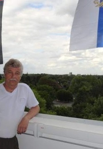 Моя фотография - Владимир Волков, 54 из Франкфурт-на-Майне (@vladimirvolkov46)