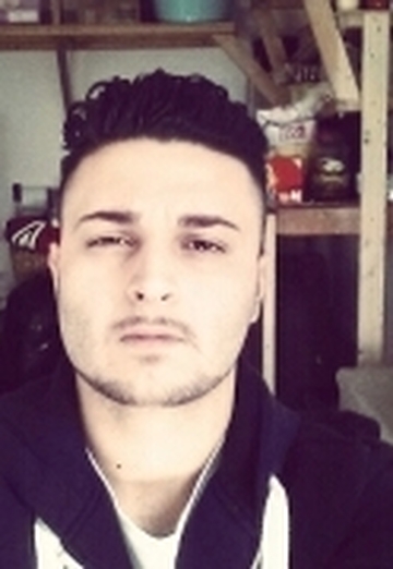 My photo - youngturk, 31 from Windsor (@youngturk0)
