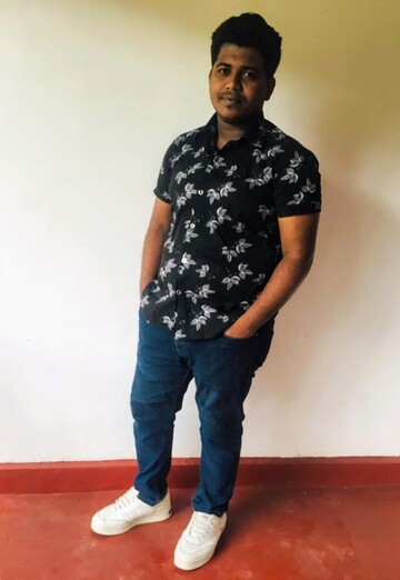 My photo - pasindu nirmal, 25 from Colombo (@pasindunirmal)