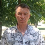 Олег, 46, Пролетарск
