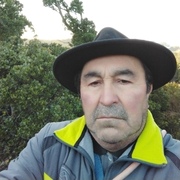 Luis Alejandro, 69, Нью-Йорк