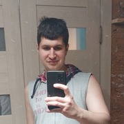 Александр, 26, Большой Камень