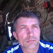 Андрей, 47, Морозовск