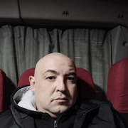 Андрей Казаков, 38, Басьяновский