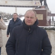 Игорь, 41, Балабаново