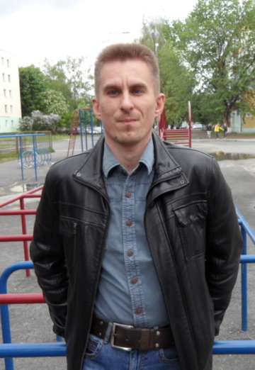 Моя фотография - Толя, 40 из Солигорск (@tolya4430)