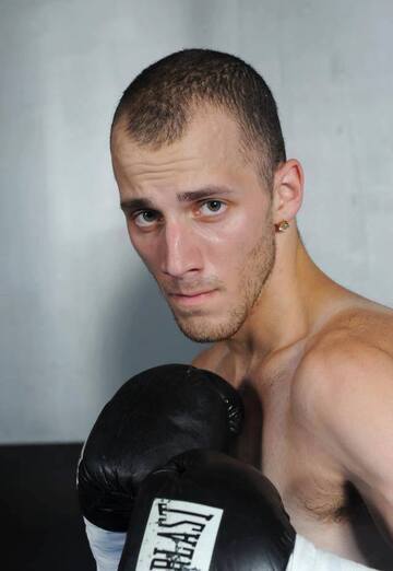 Boxer Charlie Zelenof (@boxercharliezelenof) — my photo № 3