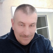 Володя, 54, Псков