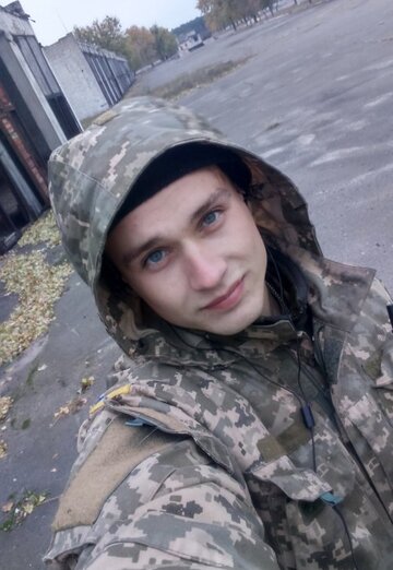 Моя фотографія - Виталя, 28 з Пирятин (@vitalya7562)