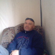 Толя, 41, Белоярский