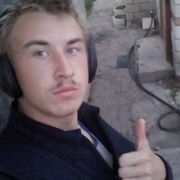 павел, 21, Славгород