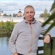 Евгений, 47, Кировск