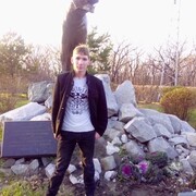 виктор, 31, Артем