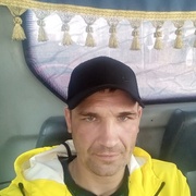 Искандер, 37, Новосибирск