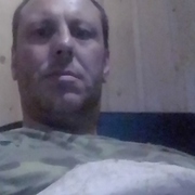 Александр, 37, Устюжна